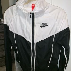 Nike Windrunner